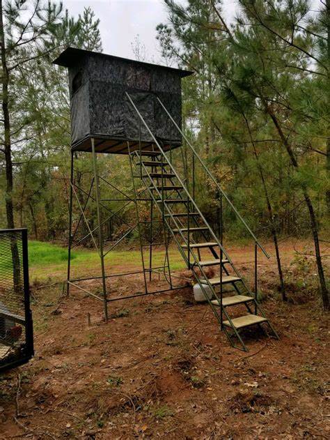 Custom outdoor deer stands